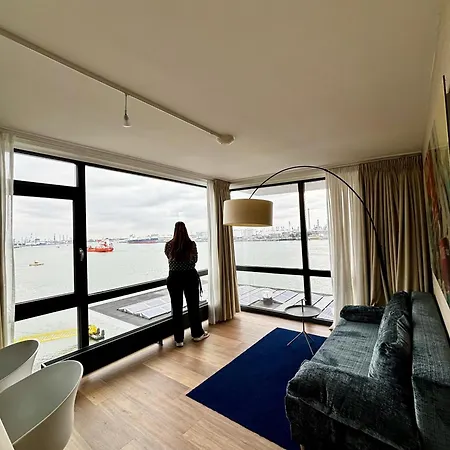 Delta 4* Vlaardingen